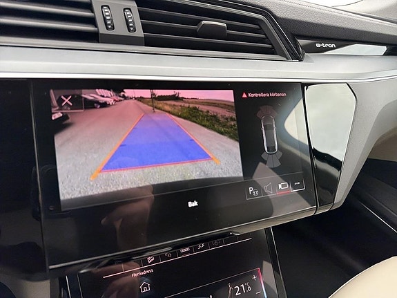 Audi Q8 14 of 14