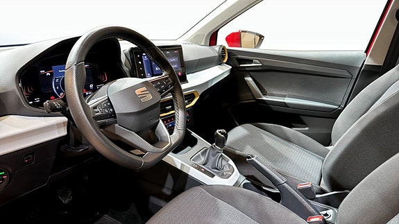 Seat Arona 7 of 18