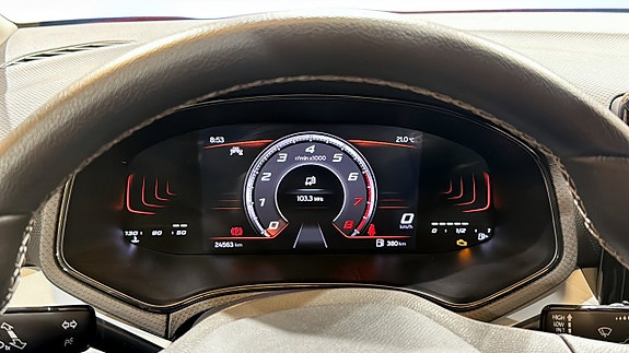 Seat Arona 17 of 18