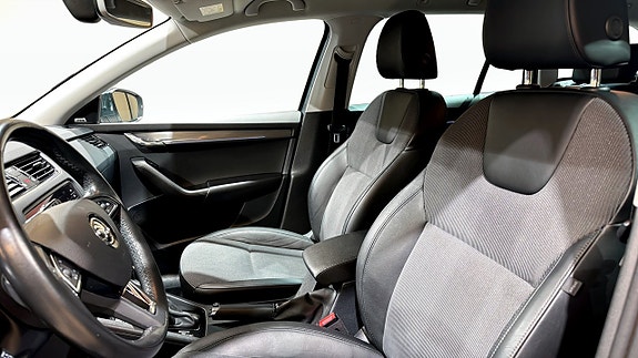 Skoda Octavia 8 of 21