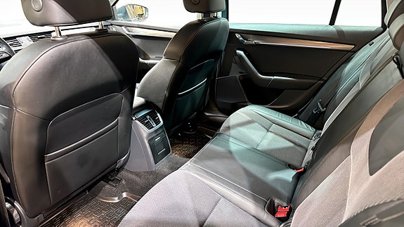 Skoda Octavia 11 of 21
