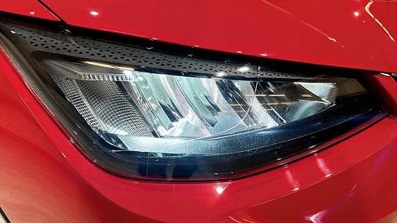 Seat Arona 14 of 18