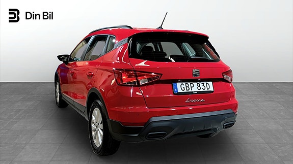 Seat Arona 3 of 18