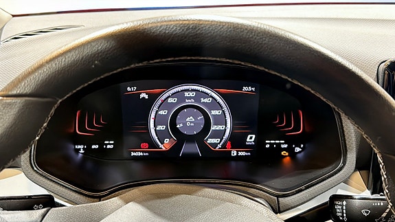 Seat Arona 17 of 18