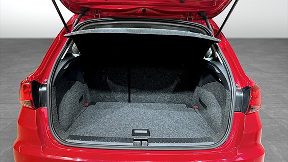 Seat Arona 12 of 18