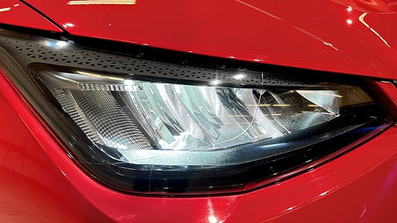 Seat Arona 14 of 18