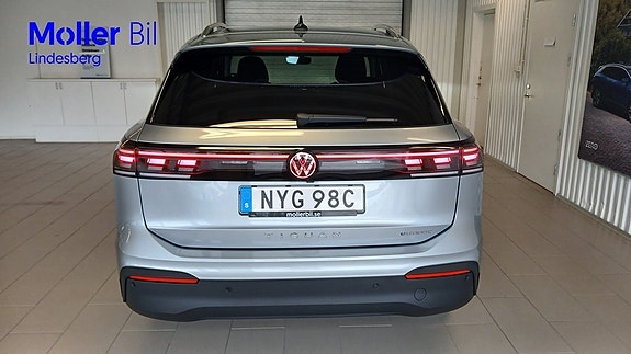 Volkswagen Tiguan 17 of 27