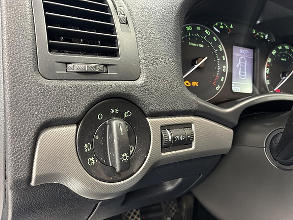 Skoda Octavia 16 of 25