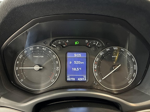 Skoda Octavia 10 of 25
