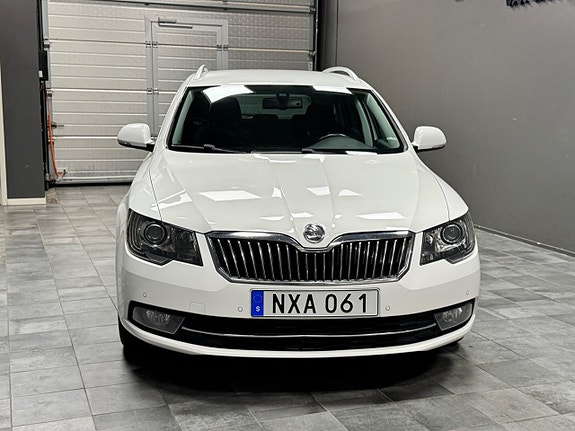 Skoda Superb 7 of 13