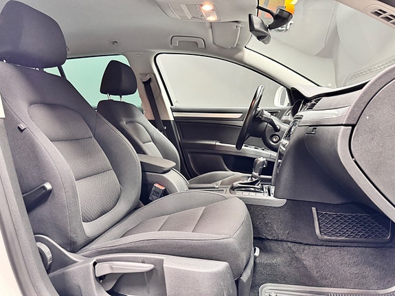 Skoda Superb 8 of 13