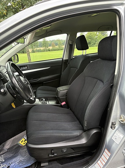 Subaru Outback 8 of 18