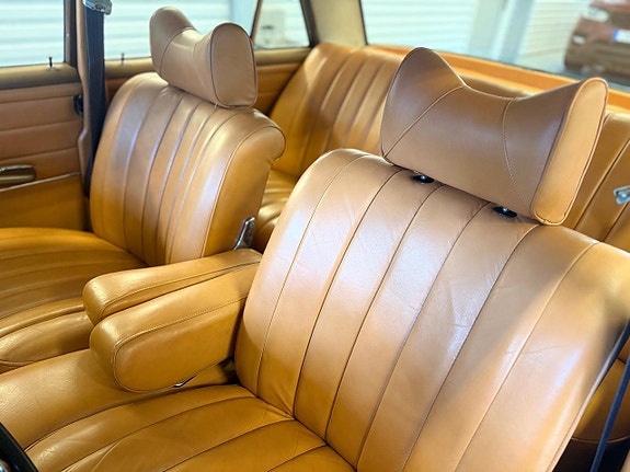 Mercedes-Benz W108/W109 15 of 18