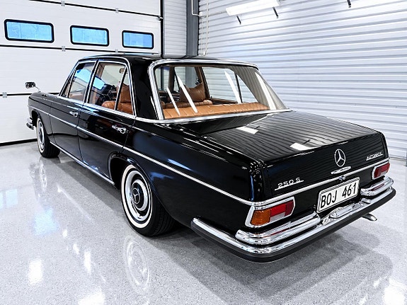 Mercedes-Benz W108/W109 8 of 18