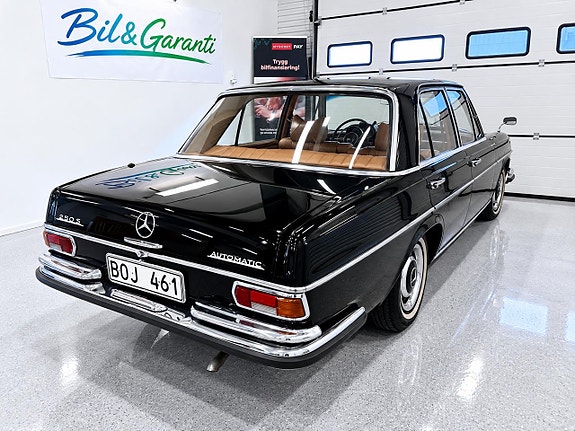 Mercedes-Benz W108/W109 5 of 18