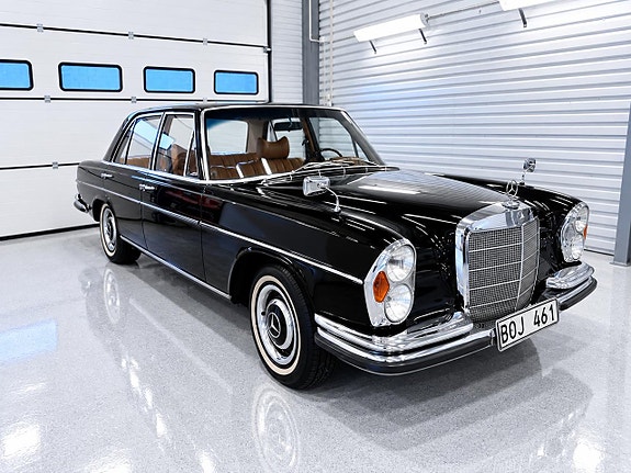 Mercedes-Benz W108/W109 4 of 18