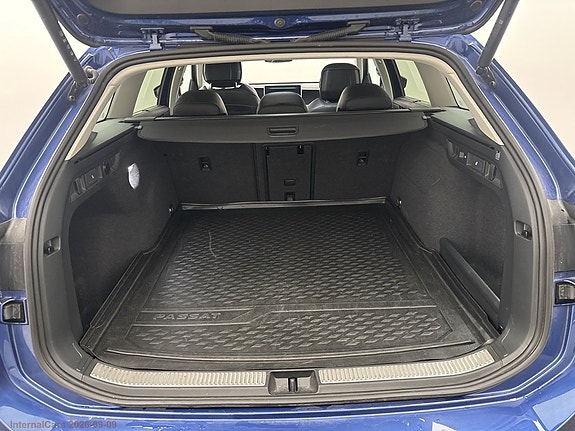 Volkswagen Passat 8 of 10
