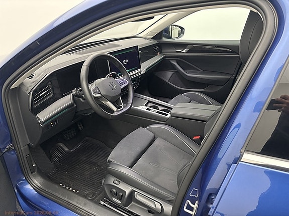 Volkswagen Passat 7 of 10