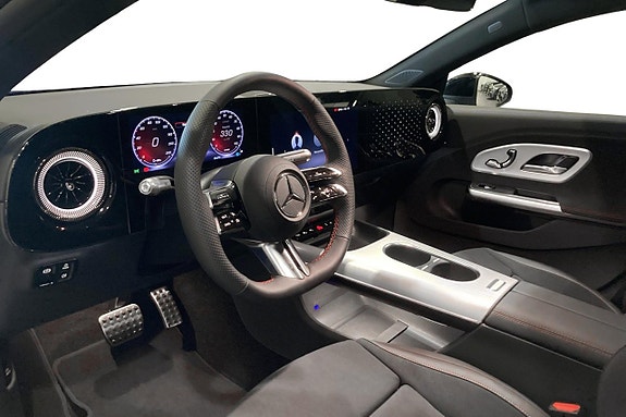 Mercedes-Benz CLA250+ 5 of 13
