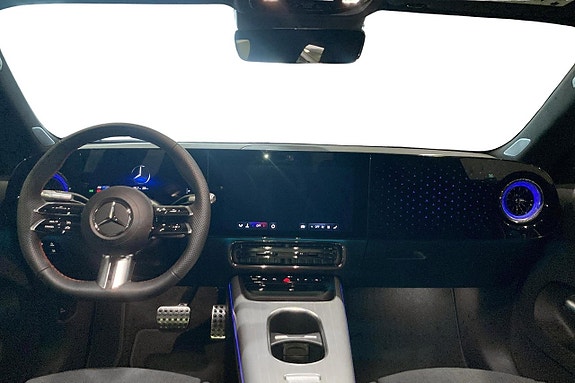 Mercedes-Benz CLA250+ 8 of 13