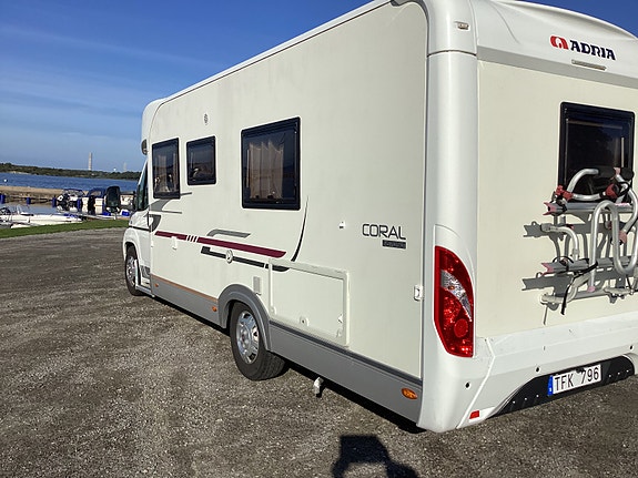 Adria Adria Coral S 670 SLT, hyd stödb, Långbäddar 3 of 17