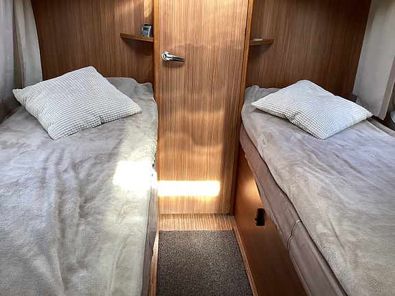Adria Adria Coral S 670 SLT, hyd stödb, Långbäddar 17 of 17