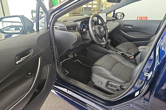 Toyota Corolla 12 of 18
