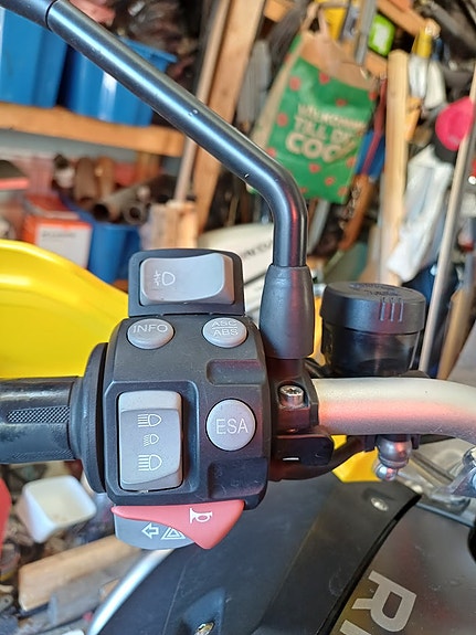 BMW R 1200 GS Adventure 14 of 23