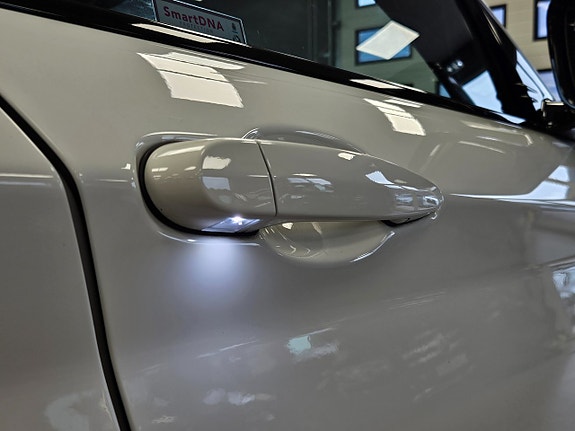 BMW 118i 9 of 21