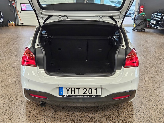BMW 118i 20 of 21