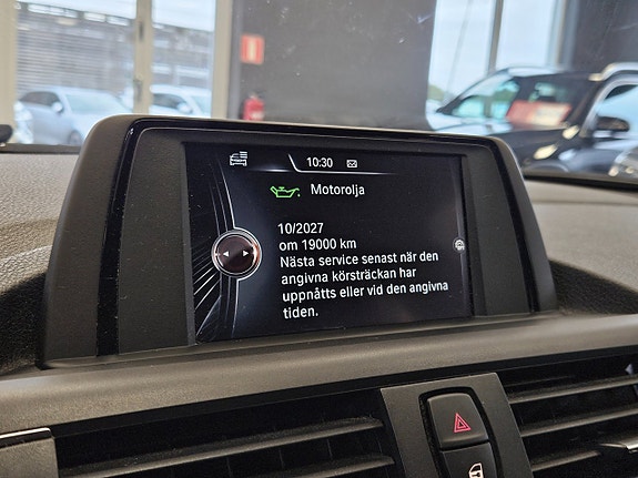 BMW 118i 11 of 21