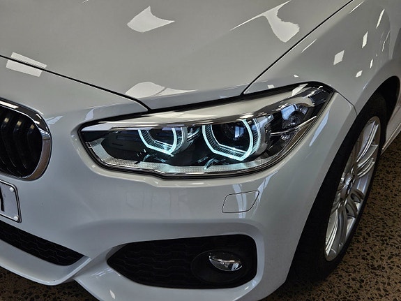 BMW 118i 7 of 21