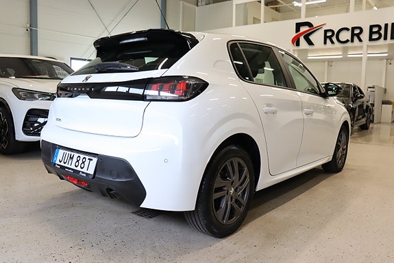 Peugeot 208 5 of 24