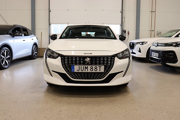 Peugeot 208 3 of 24