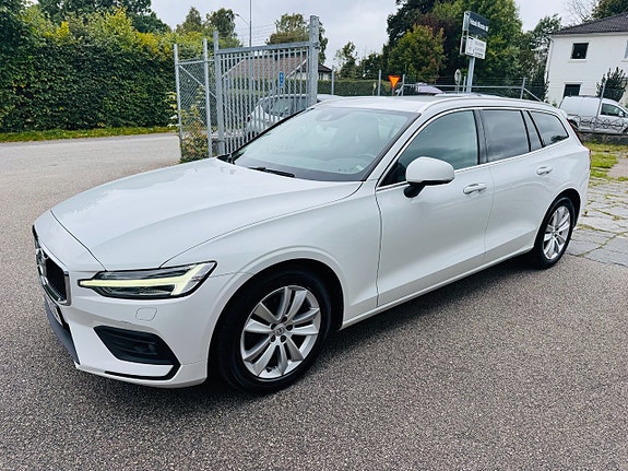 Volvo V60 9 of 24