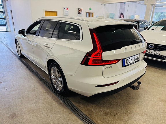 Volvo V60 16 of 24