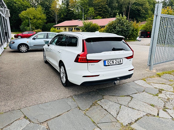 Volvo V60 4 of 24