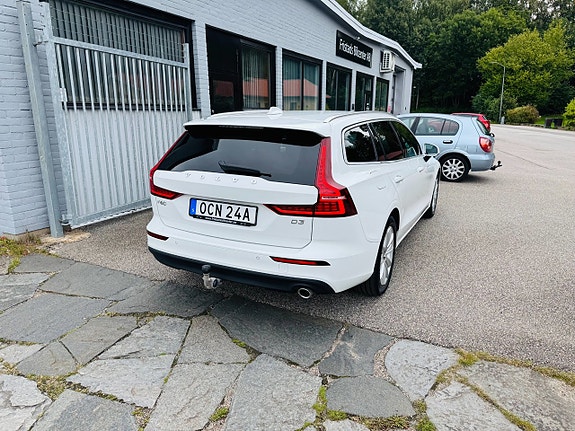 Volvo V60 3 of 24