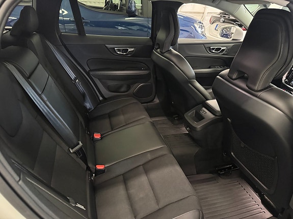 Volvo V60 18 of 24