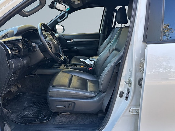 Toyota HiLux 7 of 20