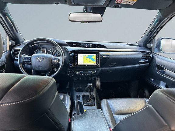 Toyota HiLux 8 of 20