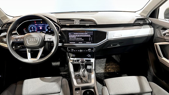 Audi Q3 10 of 20