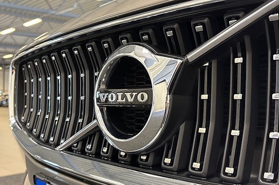 Volvo V60 Cross Country 24 of 28