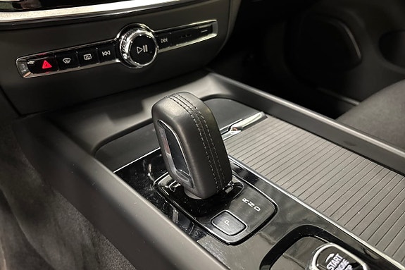 Volvo V60 Cross Country 16 of 28
