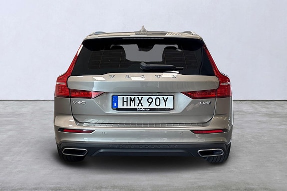 Volvo V60 Cross Country 5 of 28