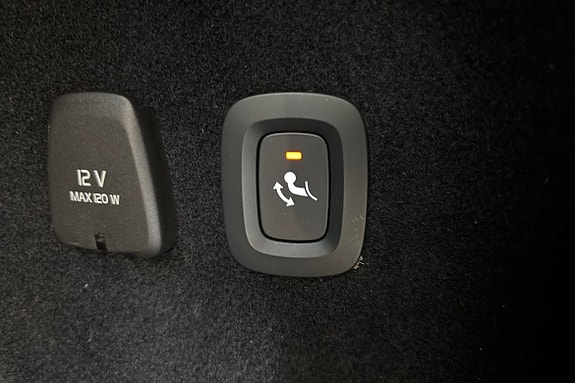Volvo V60 Cross Country 26 of 28