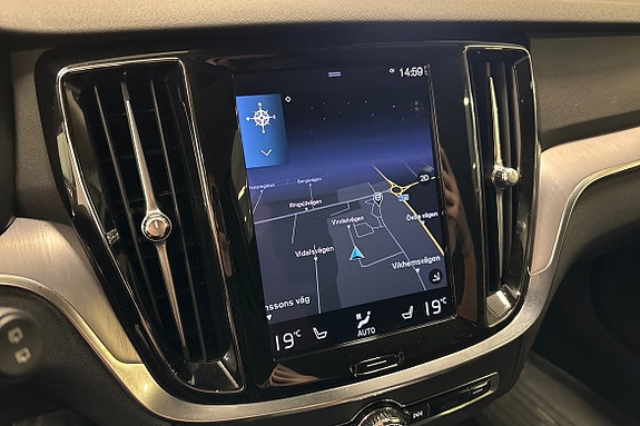 Volvo V60 Cross Country 17 of 28