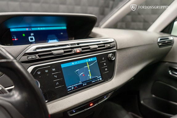 Citroen Grand C4 Picasso 23 of 29