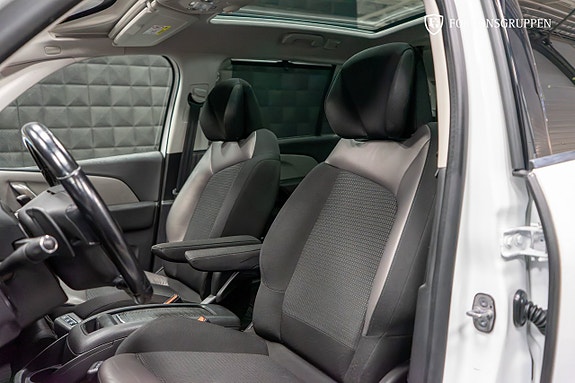 Citroen Grand C4 Picasso 14 of 29