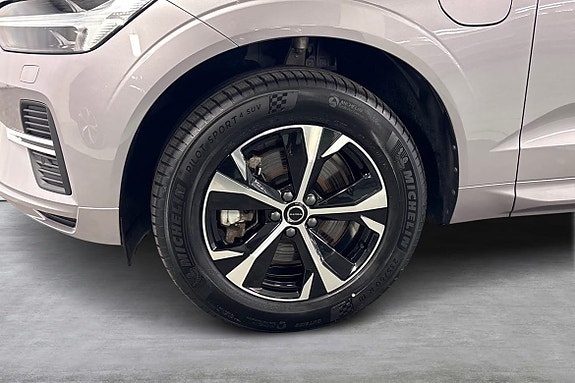 Volvo XC60 14 of 19
